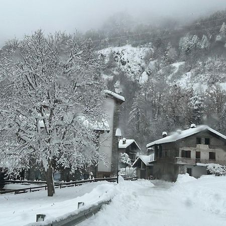 Appartamento Maison Blanche La Salle Bagian luar foto