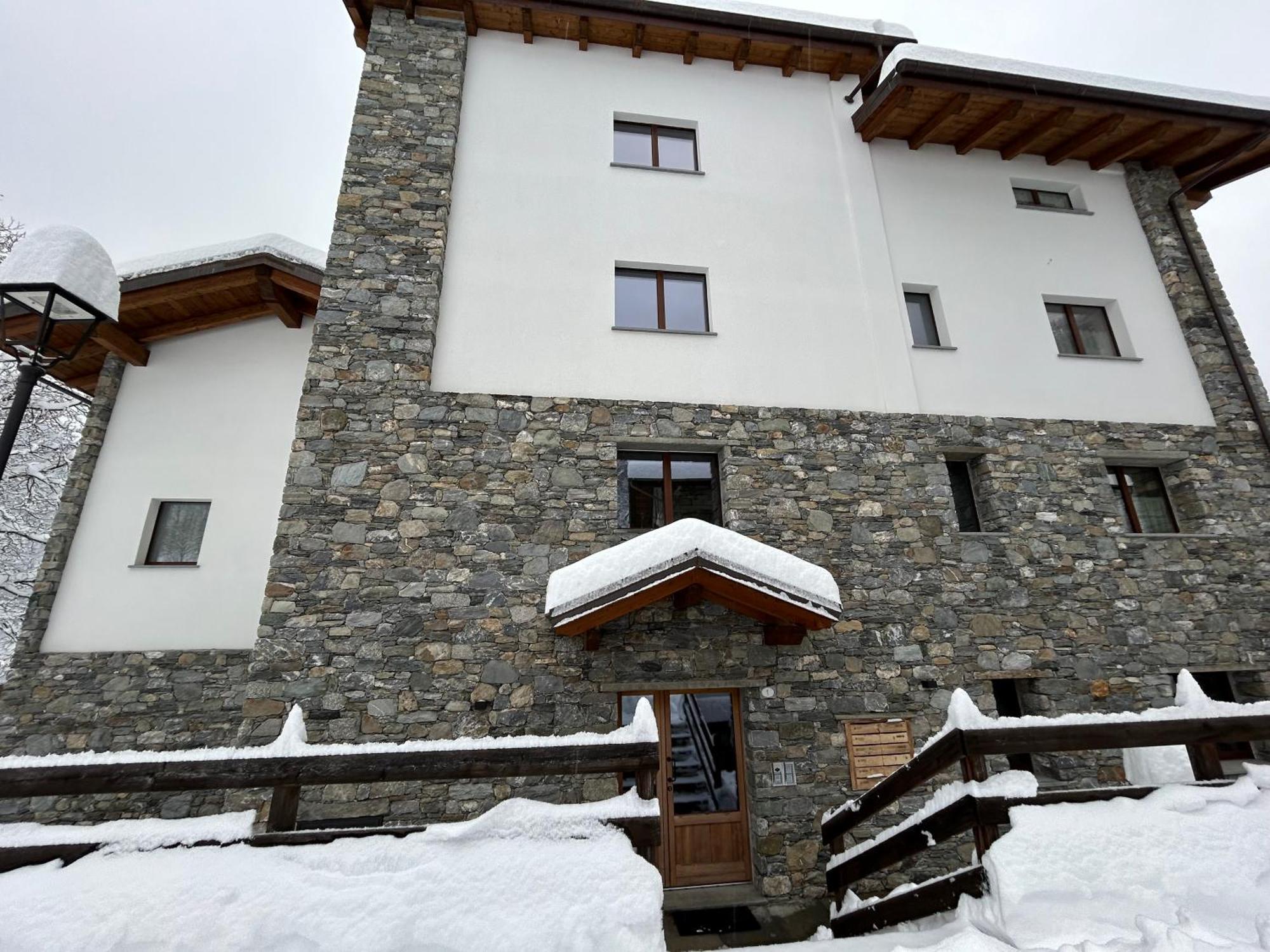 Appartamento Maison Blanche La Salle Bagian luar foto